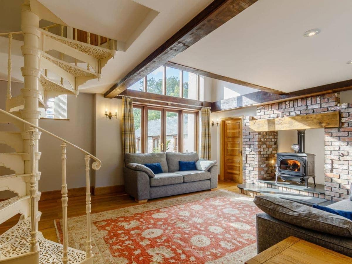 White Horse Farm Villa Абъргавени Екстериор снимка