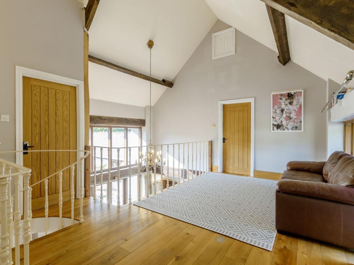 White Horse Farm Villa Абъргавени Екстериор снимка